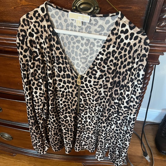 Michael Kors Animal Print Top - Picture 2 of 3